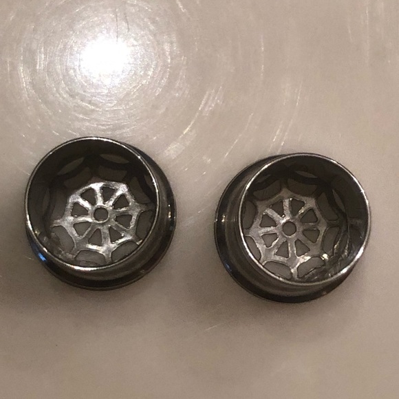 *6 for $10!* Silver Spiderweb Spider Single Flare Plugs Goth 10.9 / 11 mm / 7/16 - Picture 4 of 6